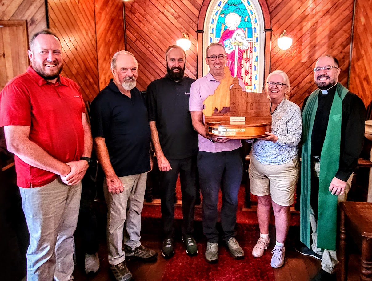 Un Priez et Jouez très réussi et un hommage au président d’honneur: David Eramian. Un Priez et Jouez très réussi et un hommage au président d’honneur: David Eramian.