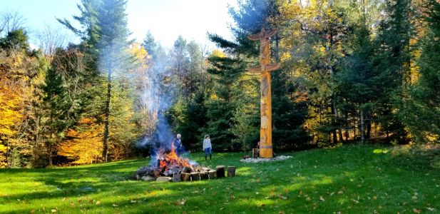 Brulage par une belle journée d'automne.